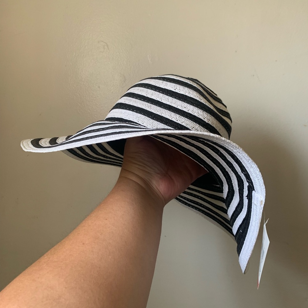 Target black and white striped sun floppy hat for women